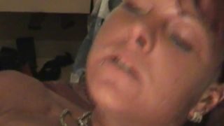 Amateur wife pumps her pussy and uses a huge toy